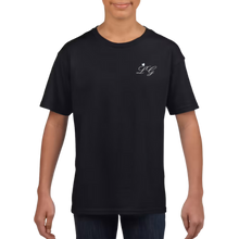 Afbeelding in Gallery-weergave laden, Zwart Love Gymnastics T-shirt keuze uit 7 logo's of je naam! UNISEX