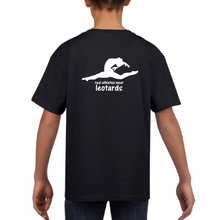 Afbeelding in Gallery-weergave laden, Zwart Love Gymnastics T-shirt keuze uit 7 logo's of je naam! UNISEX